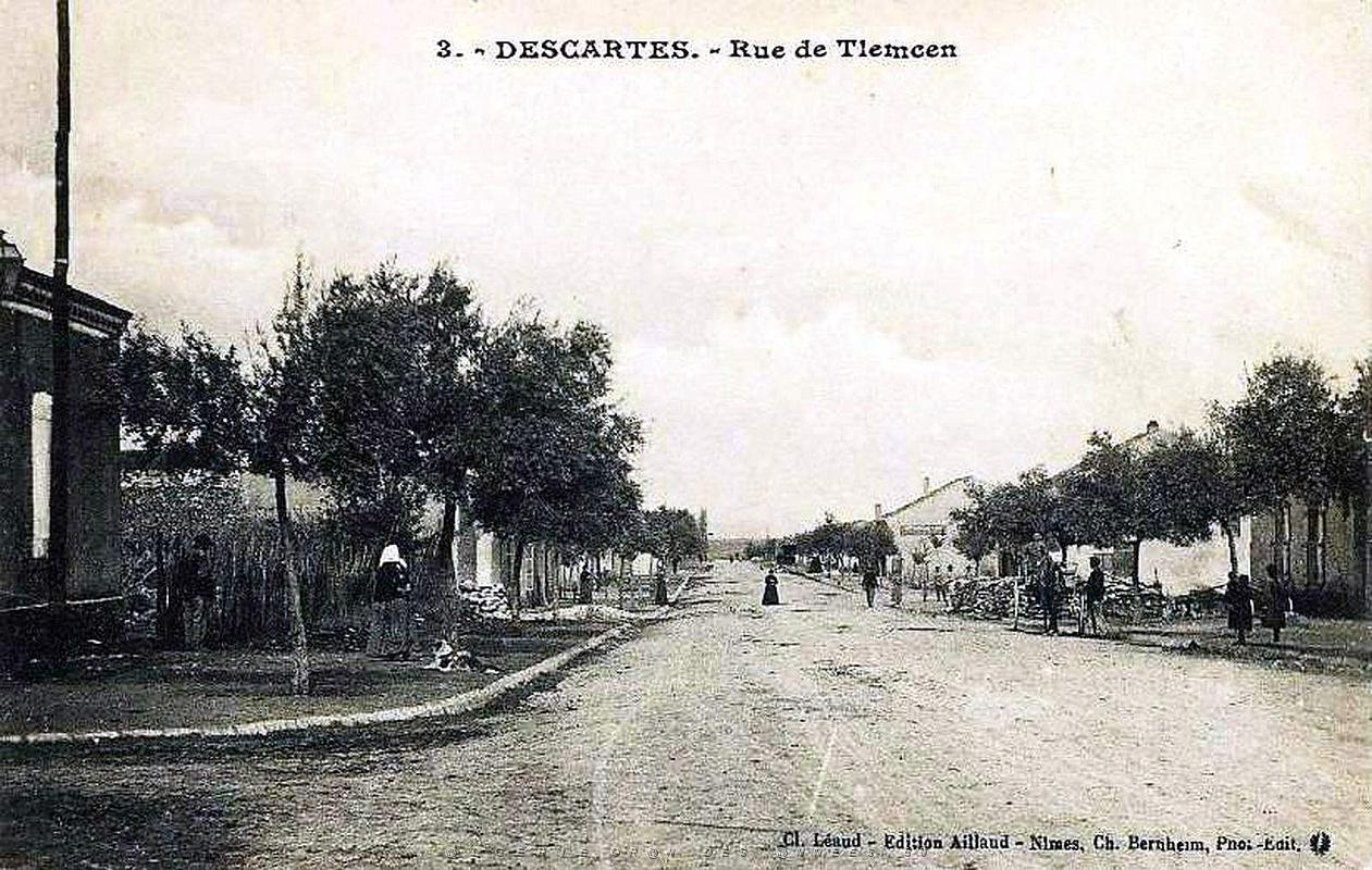 Descartes - Rue de Tlemcen.jpg